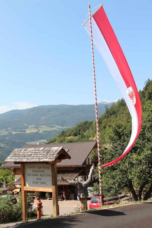 Verleierhof กัสเตลรอตโต ภายนอก รูปภาพ